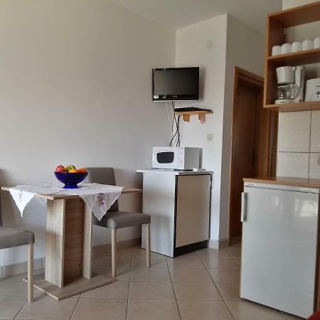 Apartment Pezic Krk Town Exterior foto