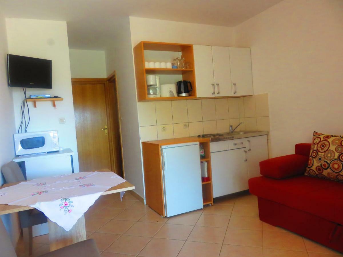 Apartment Pezic Krk Town Exterior foto